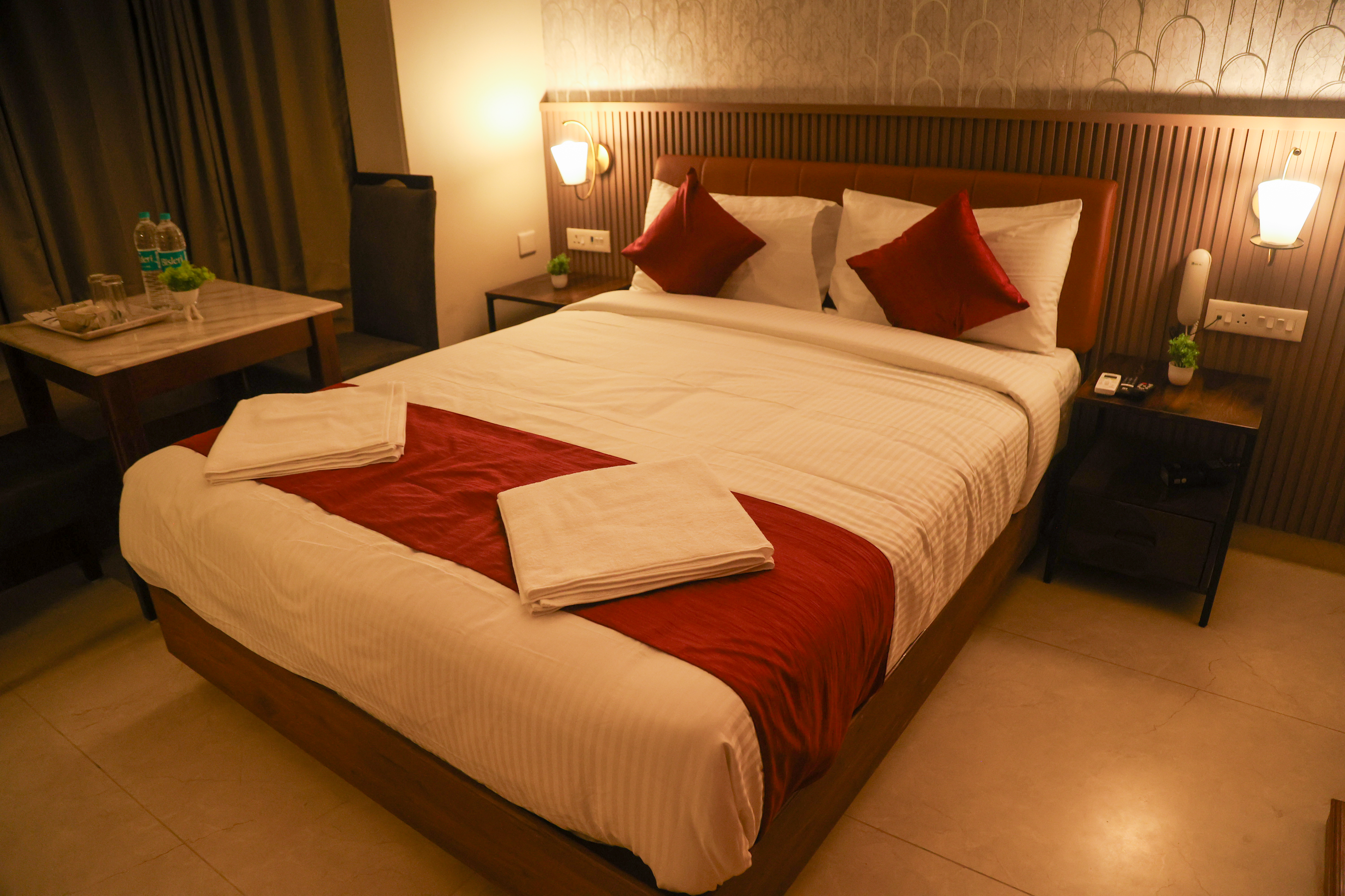 Scenic Double Room room thumbnail view 2