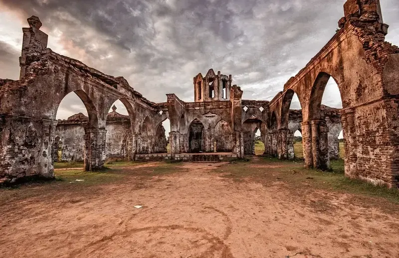 Arikamedu Roman trade archaeological ruins