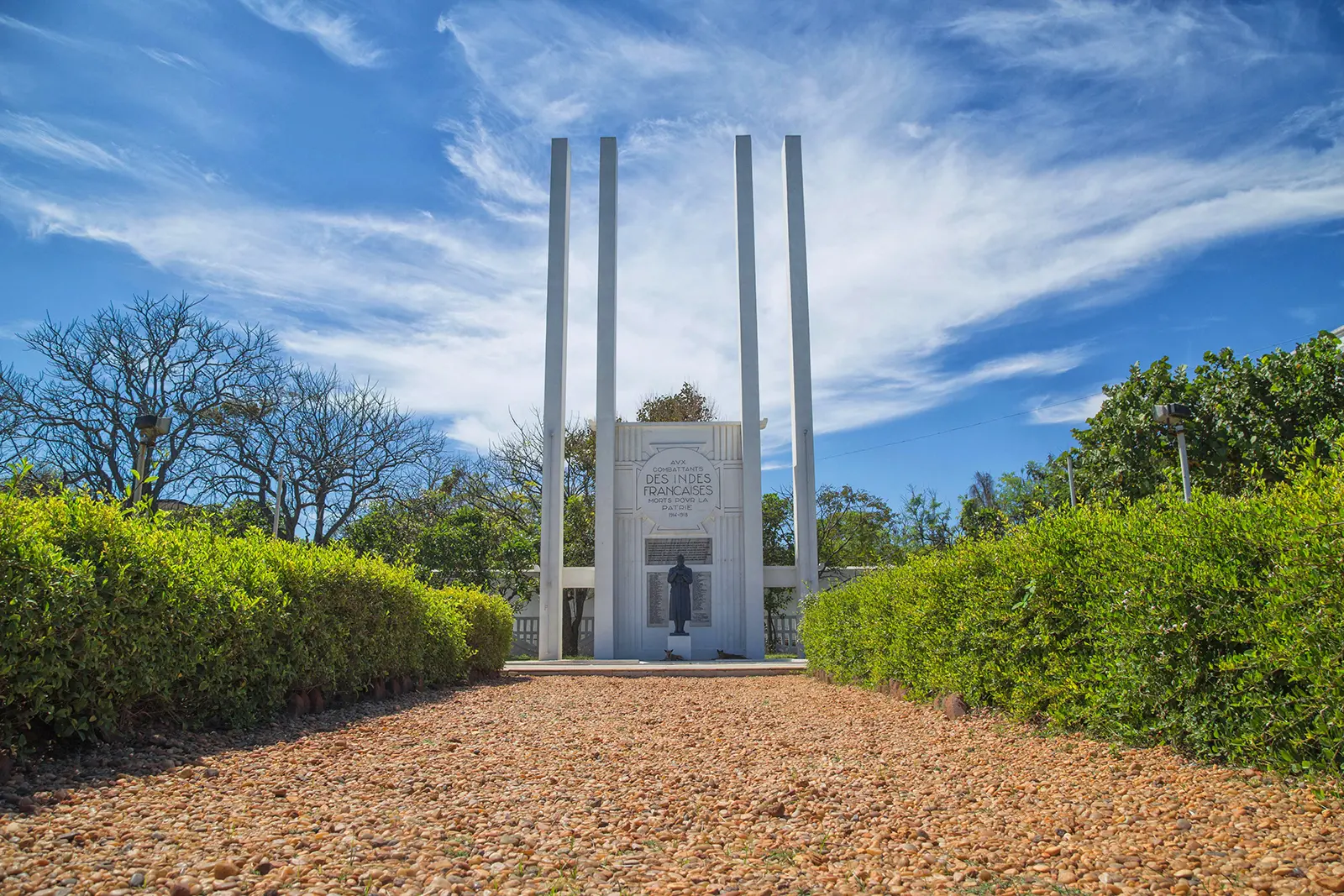 French War Memorial Promenade Beach Puducherry – historic landmark